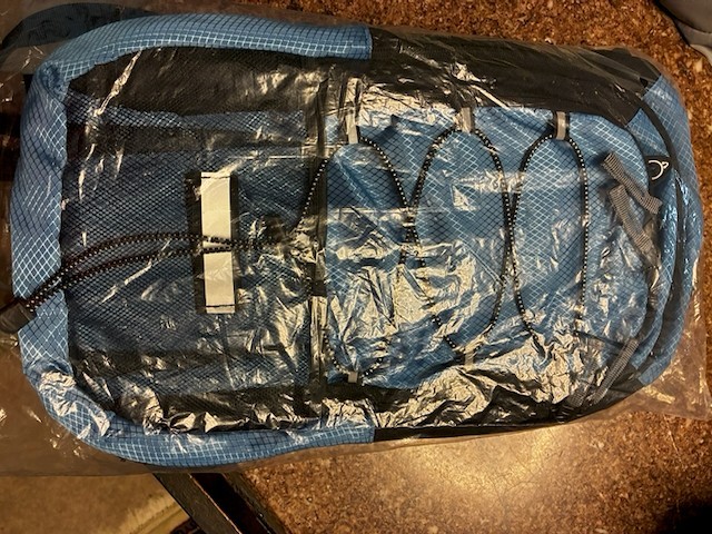 South Rim Outfitters 2L Hydration Backpack - Lightweight, breathable mesh