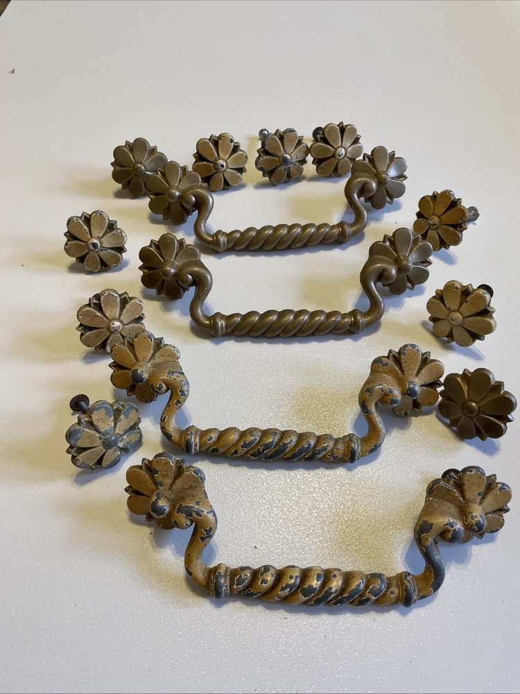 Vintage Flower 14 Flower Drawer Knobs Pulls