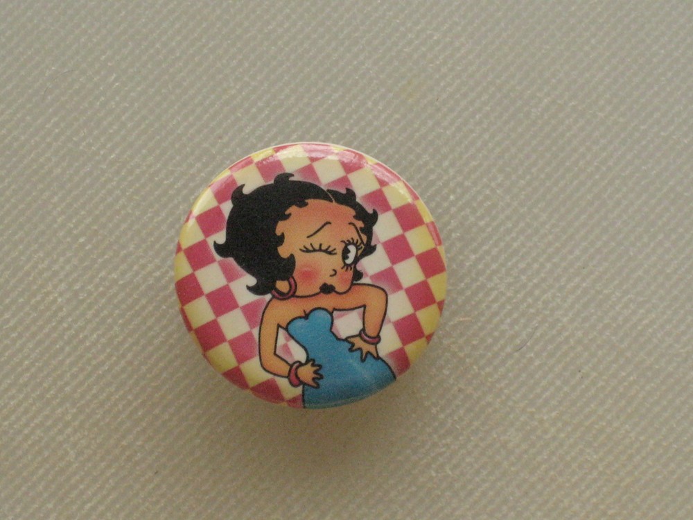 Pinback Button BETTY BOOP CHECKERS - 1"