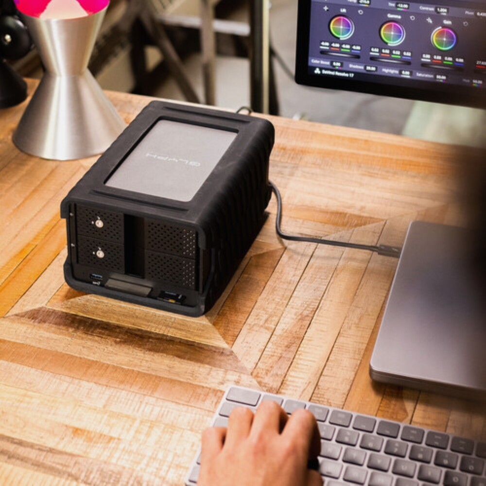 Glyph 8TB Blackbox PRO RAID 2-Bay RAID Array with Card Reader & USB Hub