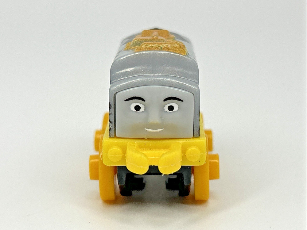 THOMAS & FRIENDS Minis Train Engine Diesel 10 Construction Engine Nuts Bolts