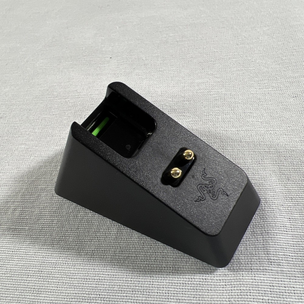 Razer Mouse Dock Chroma Wireless Charging Dock RC30-030502