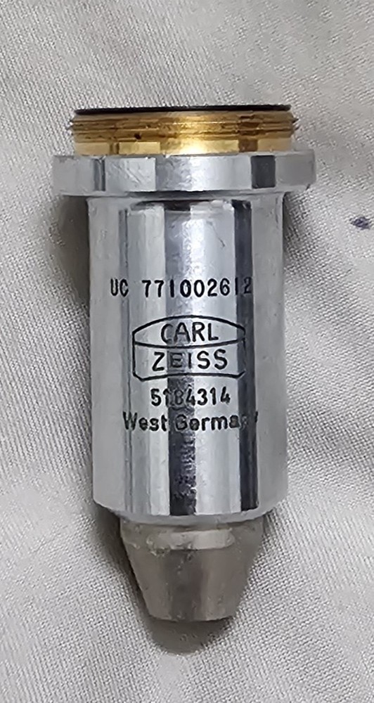 ZEISS 55184314 MICROSCOPE PH1 10 / .22 OBJECTIVE