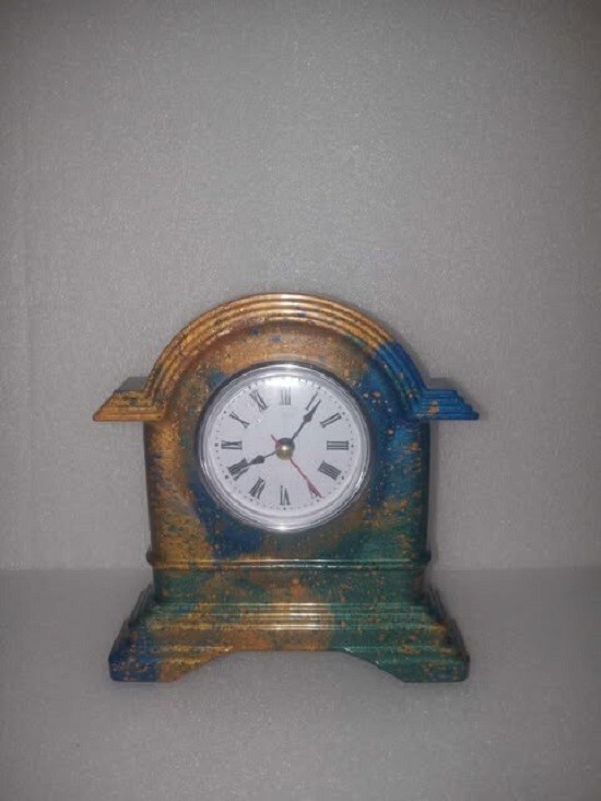 CLOCK POURED FROM RESIN