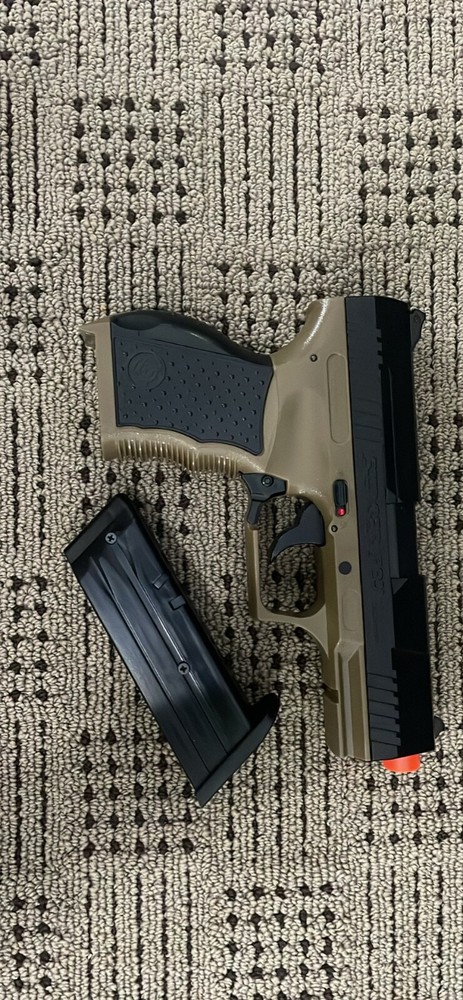 Airsoft M4 G&G CM16 Raider