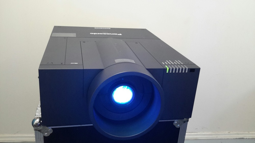 Panasonic PT-EX12KU LCD Projector