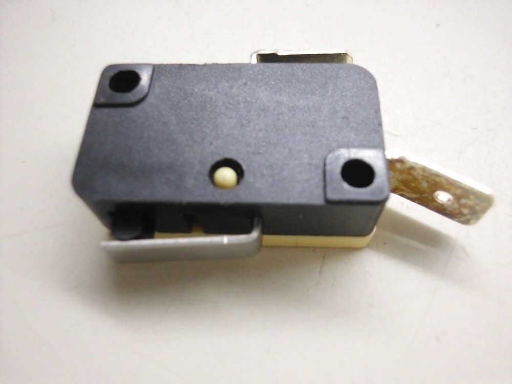 10x Microswitch Zippy with Lever