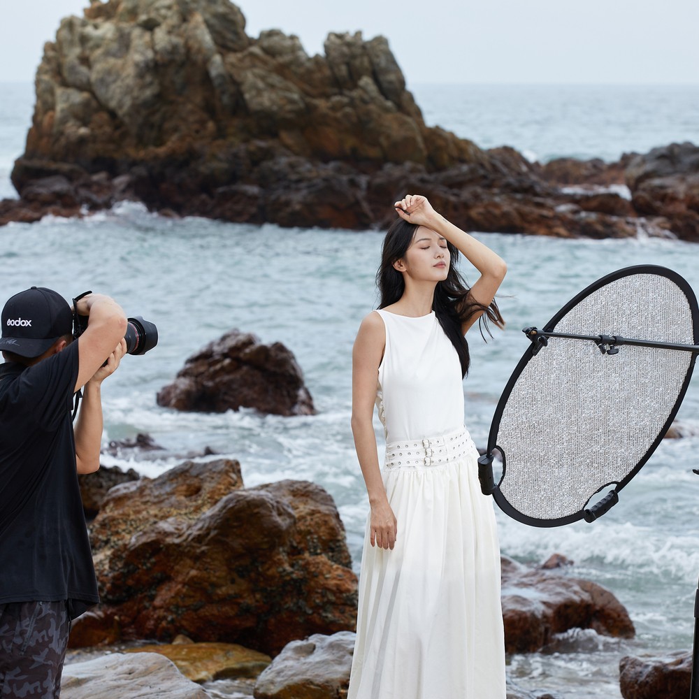 Godox W-RFT55 55cm Portable Collapsible Windproof Studio Light Reflective Board