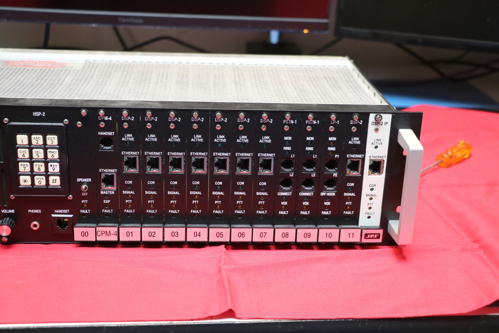 Raytheon / JPS Communications: ACU-1000 Modular Interconnect System, working