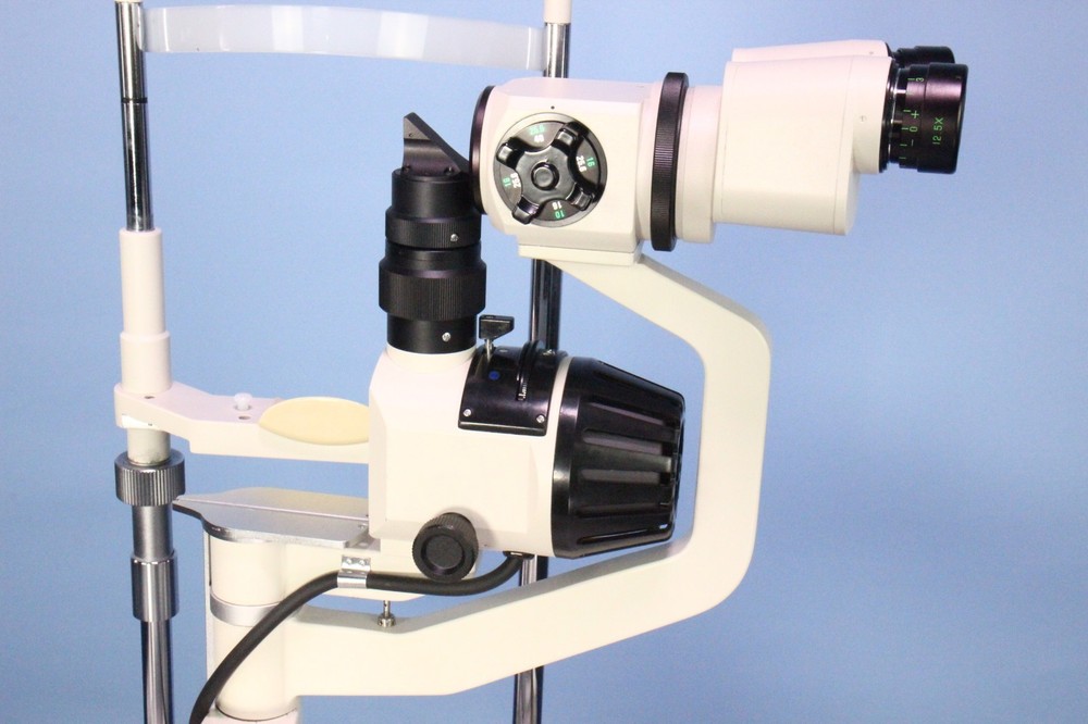 Topcon SL-2E Slit Lamp with Topcon Table