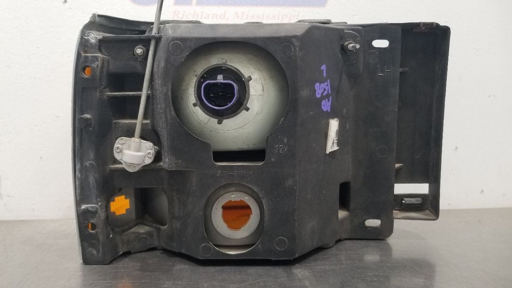 92 FORD RANGER HEADLIGHT TURN SIGNAL CORNER LIGHT ASSEMBLY LEFT DRIVER