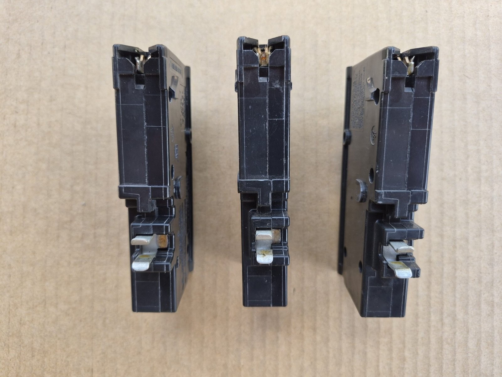 (3) Square D Homeline 15 Neutral Dual Function CAFCI/GFCI Breaker HOM115PDFC