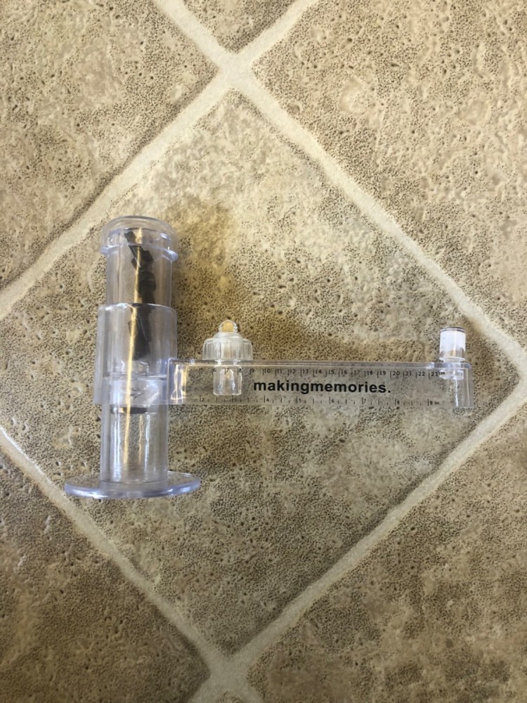 Making Memories Circle Cutter & Mat Cuts Circles