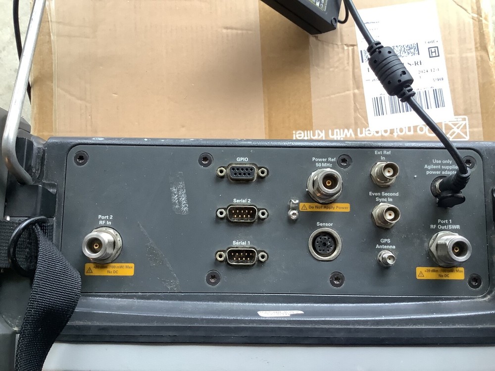 Agilent E7495A Wireless Base Station Test Set in real nice shape NO BATTERY