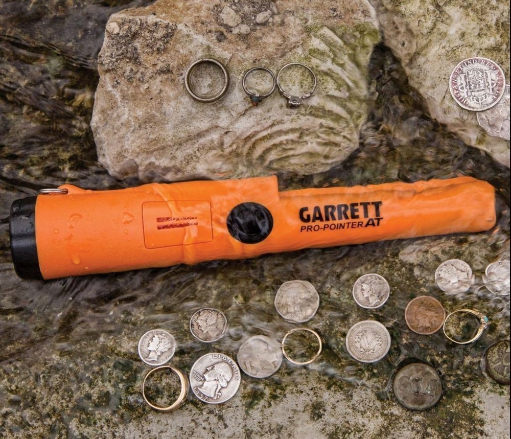 Garrett Pro Pointer AT Pinpointer Metal Detector + Camo Pouch + Edge Digger