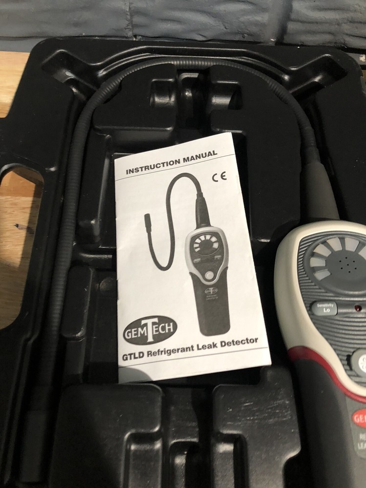 GEM TECH GTLD REFRIGERANT LEAK DETECTOR WITH A CASE