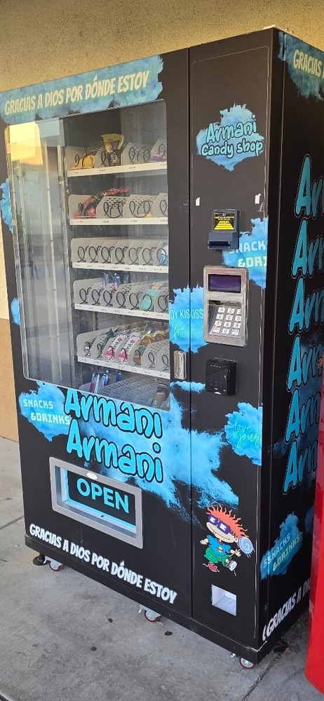 Drink, candy, chips dispenser vending machine - used