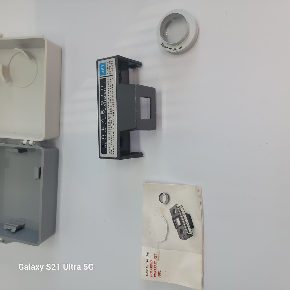 Polaroid close up kit 583 & Portrait kit 581 - 581 Missing Diffuser