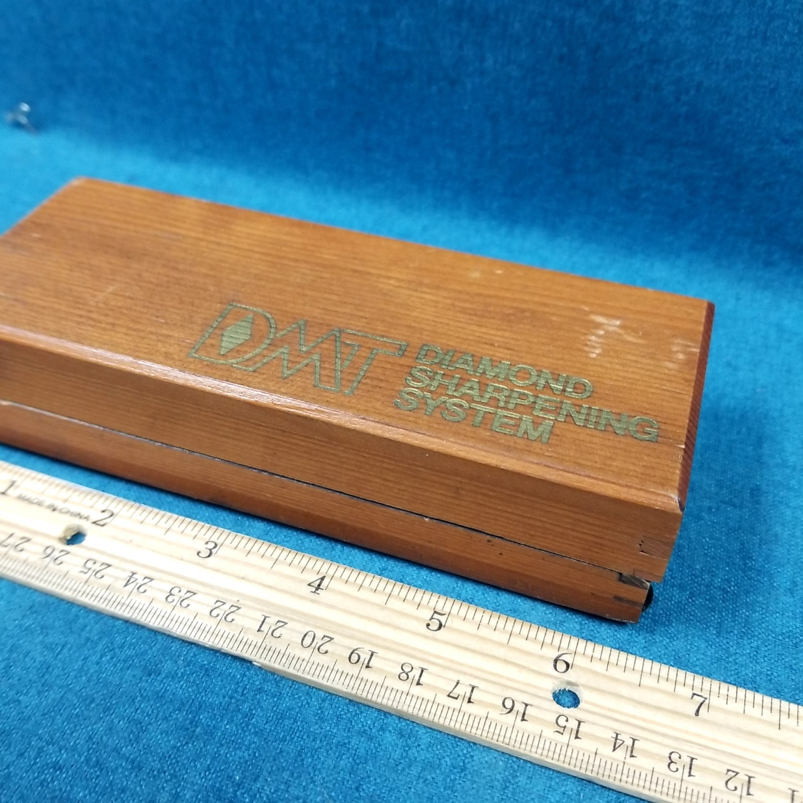 Vtg DMT Diamond Sharpening System Sharpener In Wood Case 6" Red/Fine