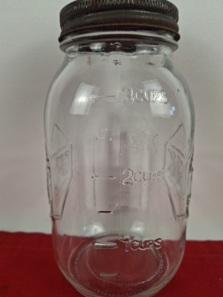 Mason Jar Cocktail Shaker