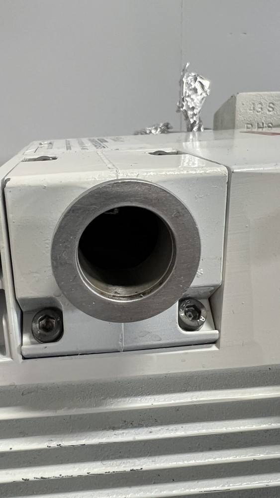 Leybold D16BCS CFS Filter Vacuum Pump