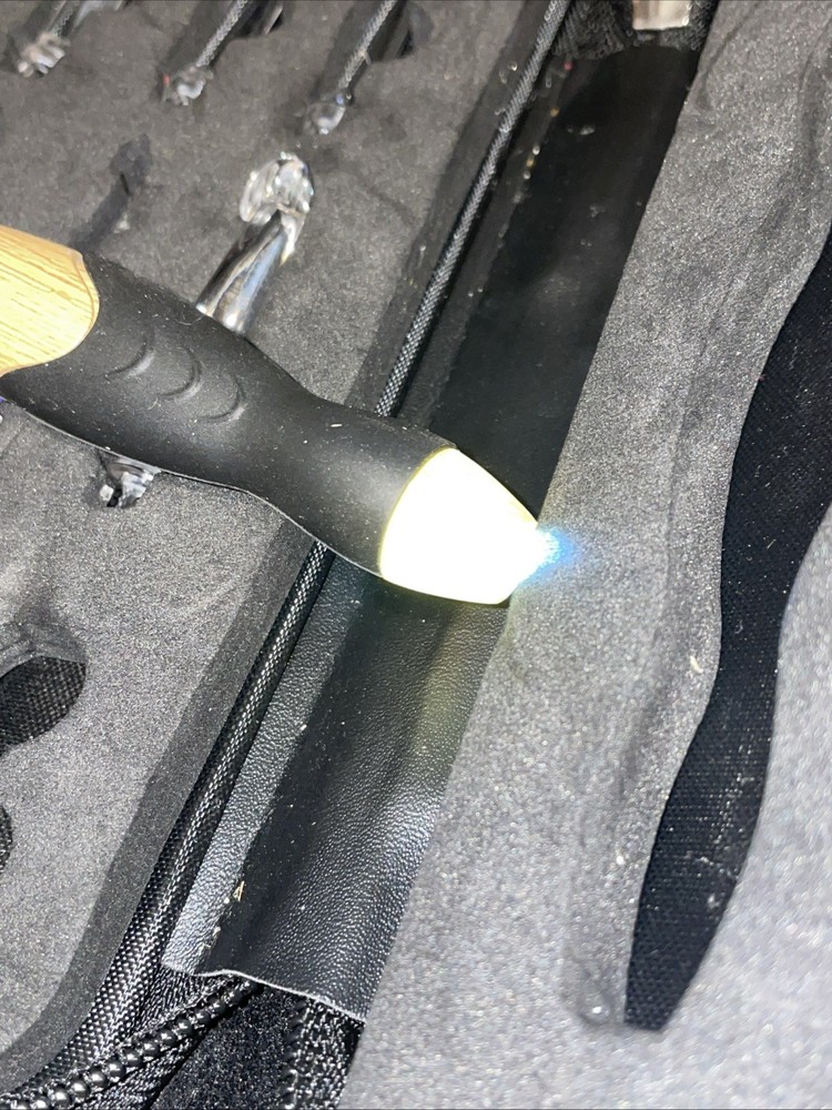 Yarniss Lighted Crochet Set Zip Case Lighted Rechargeable Tested