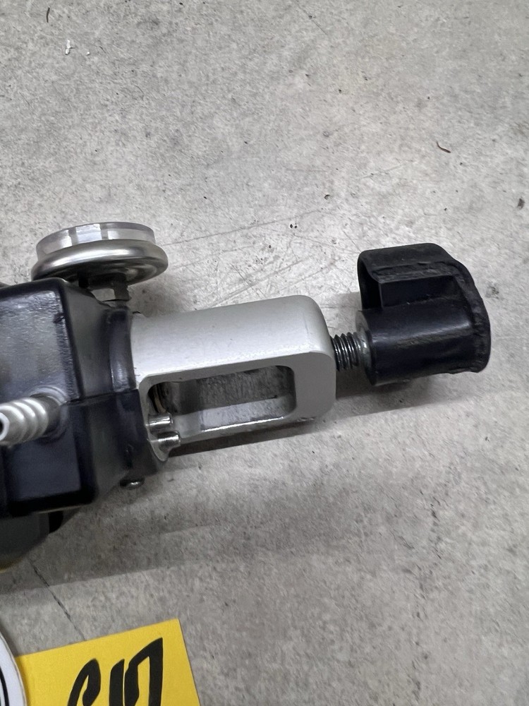 Tested Pulse Dose Oxygen Regulator PD1000 ~Powers On