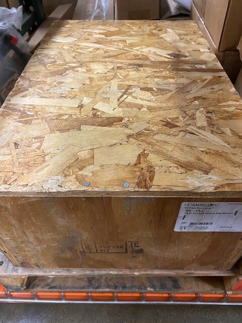 Commscope RR-FA3 Fast Access Triple RRU Mount