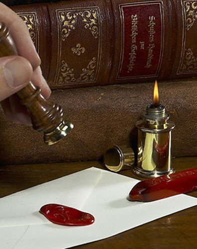 Authentic Models MG200E Classic Alphabet Initial Wax Seal Stamp - Letter E