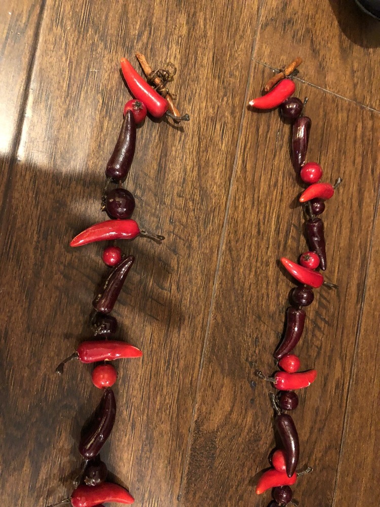 Hot chili pepper string