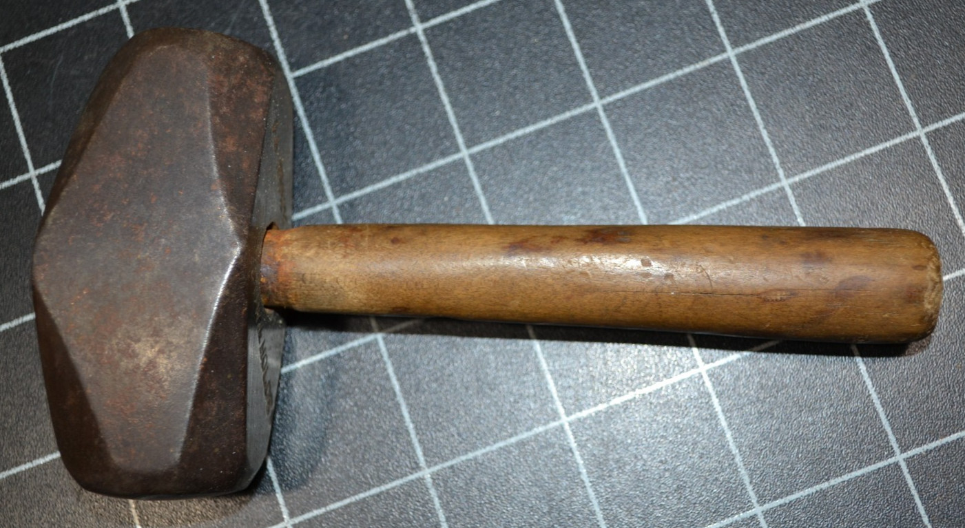 TROW & HOLDEN - BARRE, VT - HAND DRILLING HAMMER - 1 3/4# - VERY GOOD