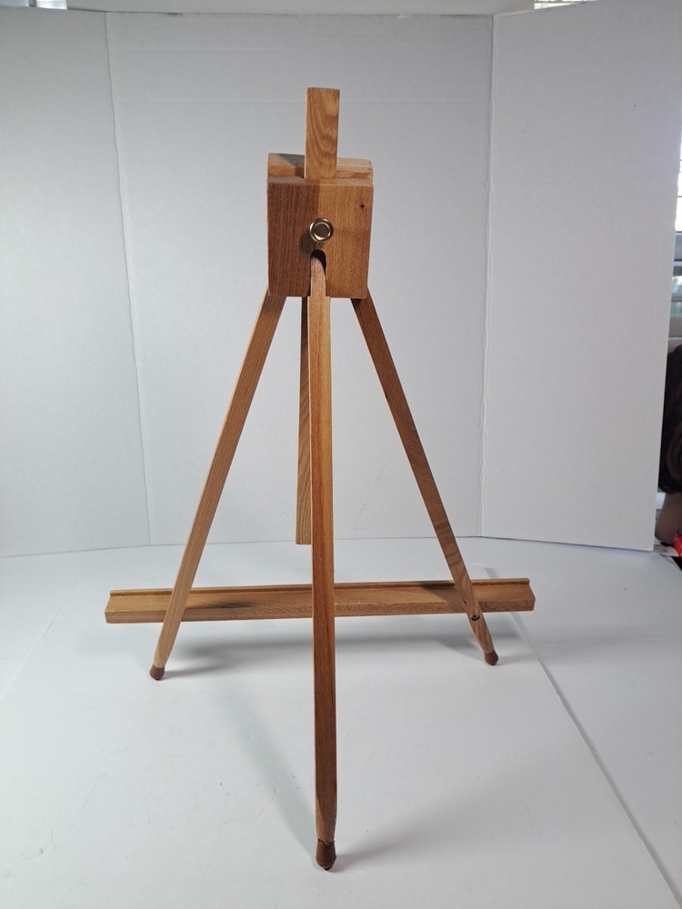 Compact Wooden Display Easel for Art