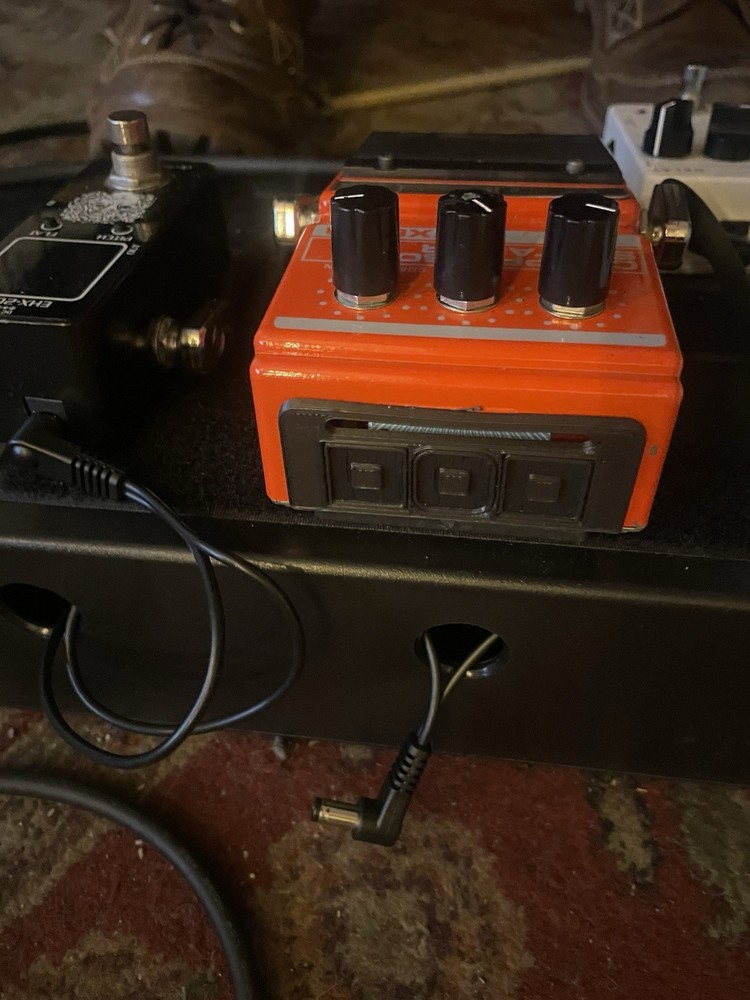 DOD Compressor Sustainer! Acts like A Limiter Compressor And Runs on 9v!