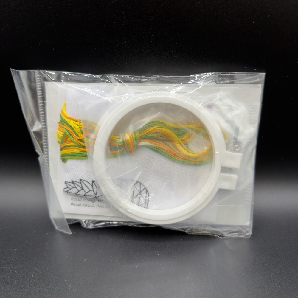 Loops & Threads Pineapple Punch Needle Kit #F