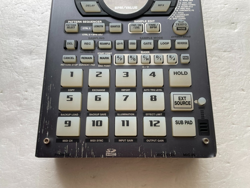Roland SP-404SX Compact Linear Wave Sampler Portable Used from Japan