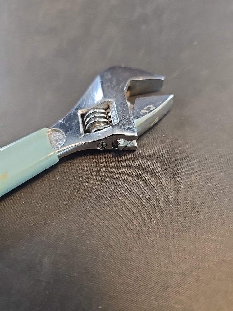 6 inch Adjustable Spanner Rubber Grip Handle Wrench