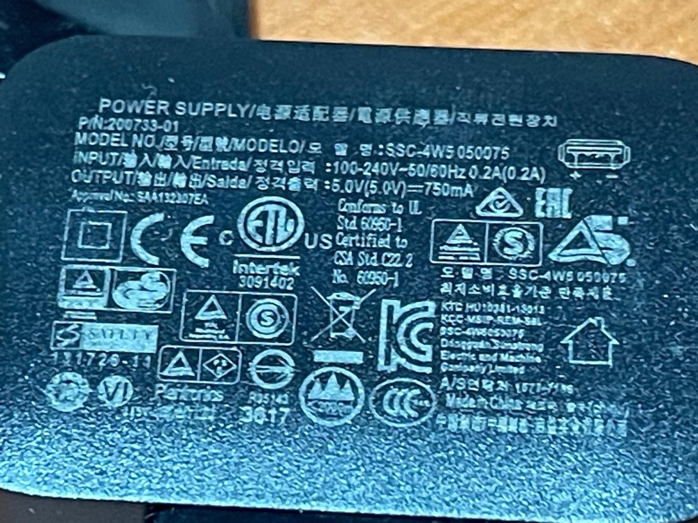 Plantronics Wireless Headset Charging Base + OEM 5V 2A Power Adapter