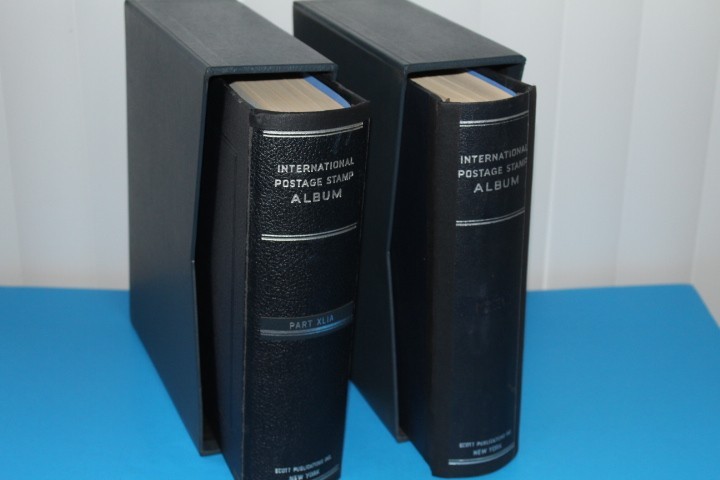 Scott International Blue Stamp Album 1940-1949 Pt 2A/2B Dustcover BlueLakeStamps