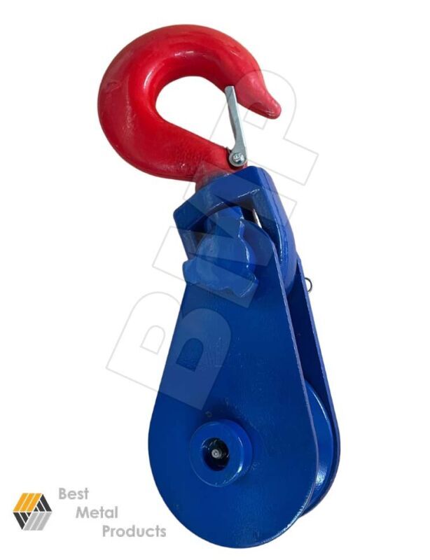 4 Ton 4-1/2" Snatch Block Hook with Latch  0900158