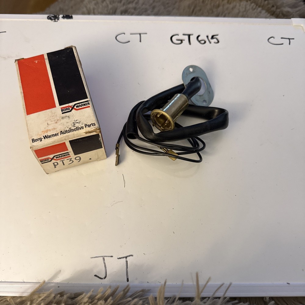 (1) BORG WARNER Pigtail Light Socket PT-39 Nos OEM Sold Individually