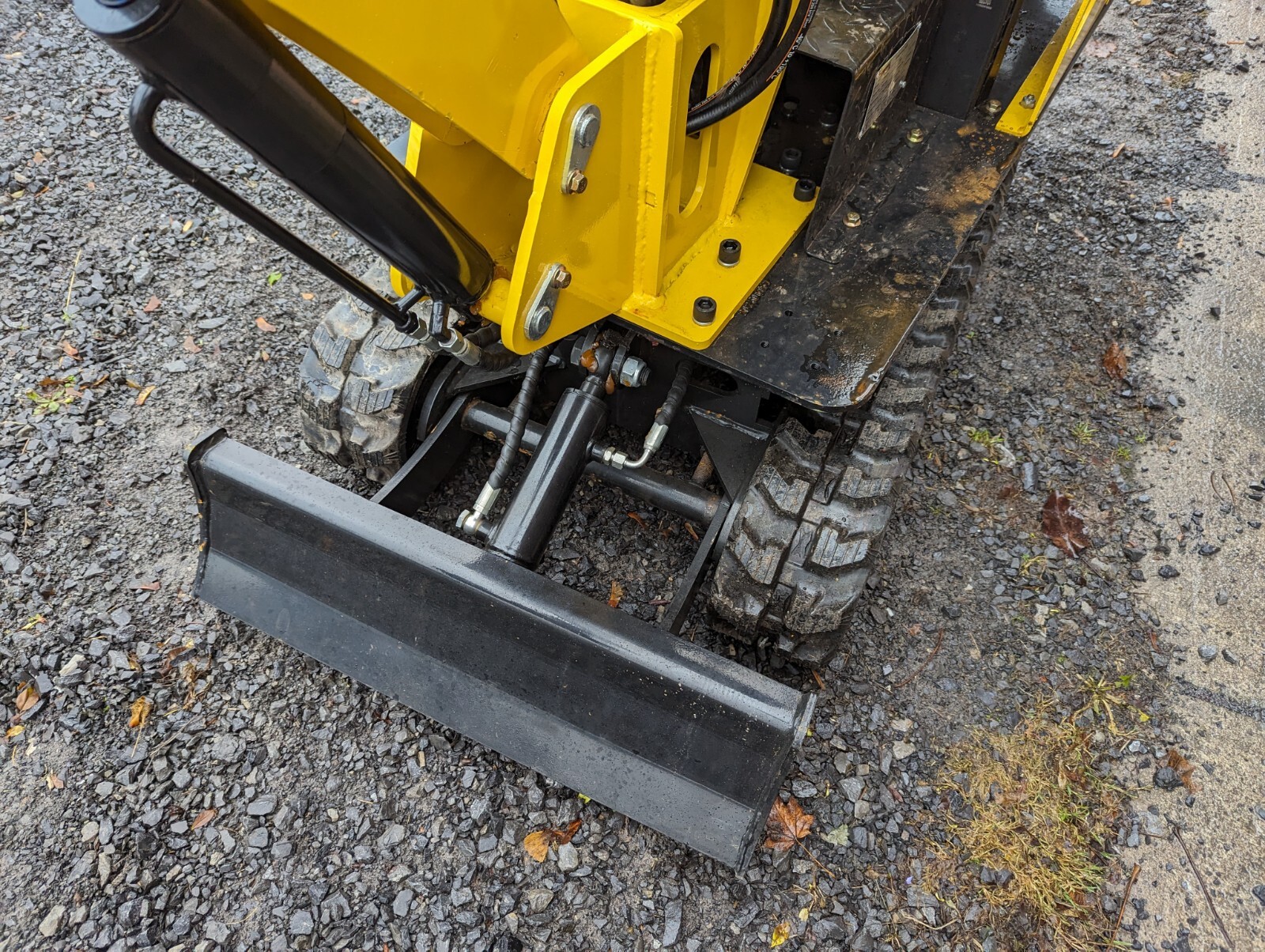 New Power X 13.5HP Mini Excavator Backhoe Digger Tractor