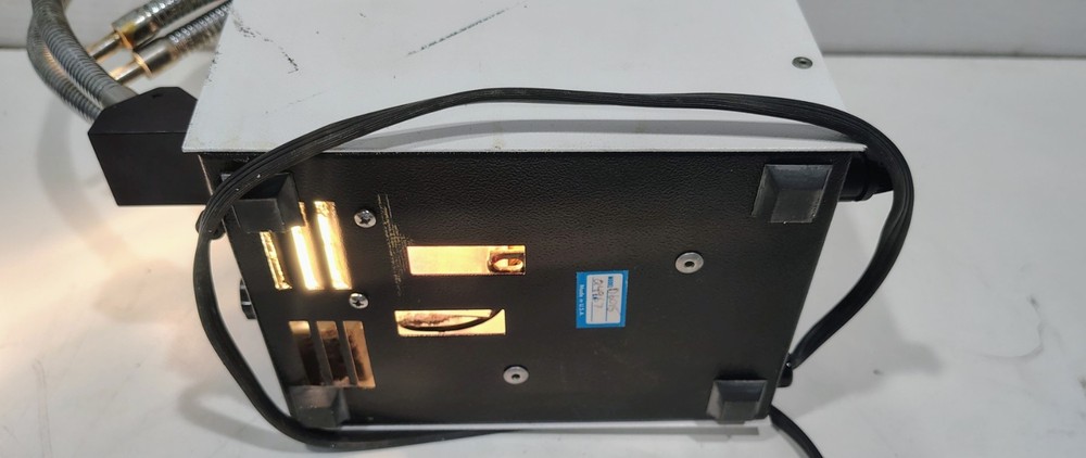 Fiber Optic Illuminator Lite Scope Cold Light Source Generates high-Intensity