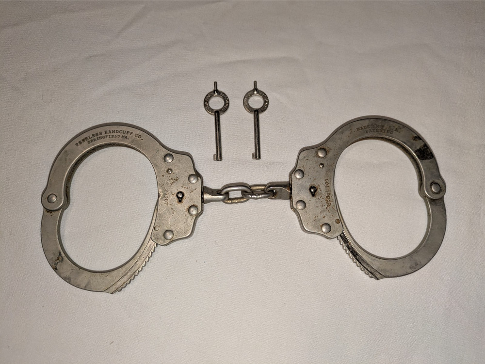 Peerless Model 700 Handcuffs with Two Keys