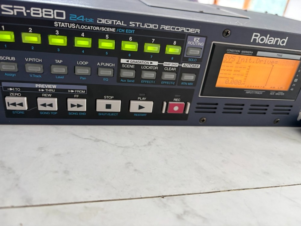 Roland VSR880
