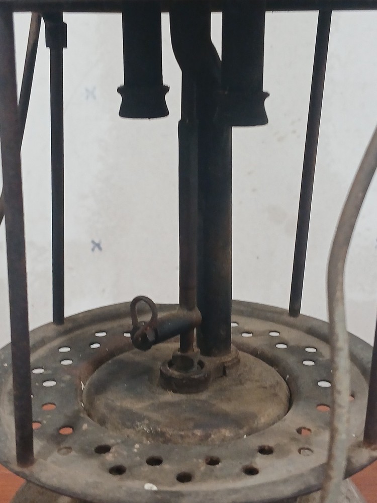 Vintage Coleman Quick lite Lantern Model LQ 1920s Untested No Globe