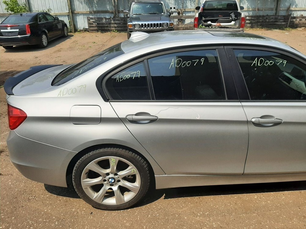 320I 2014 High Mounted Stop Light 1002107