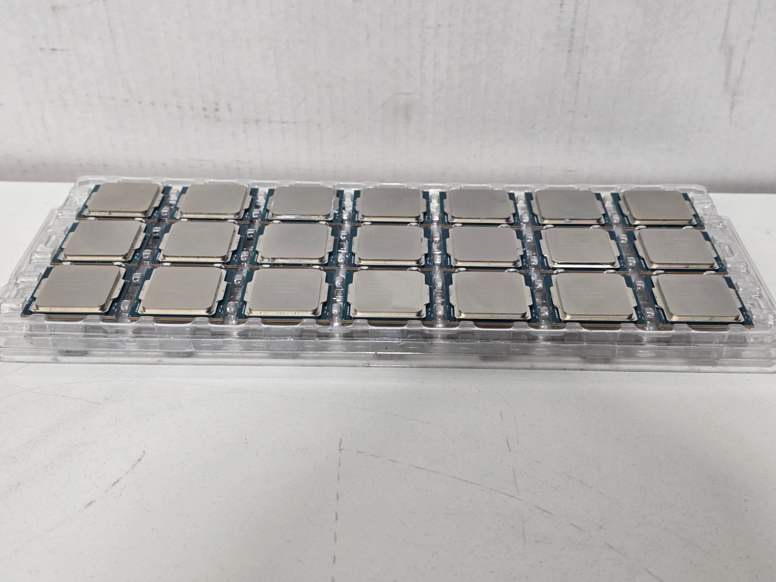 Intel Xeon W-1350P SRKP9 6 Core 4.0 GHz Workstation CPU Processor LGA1200