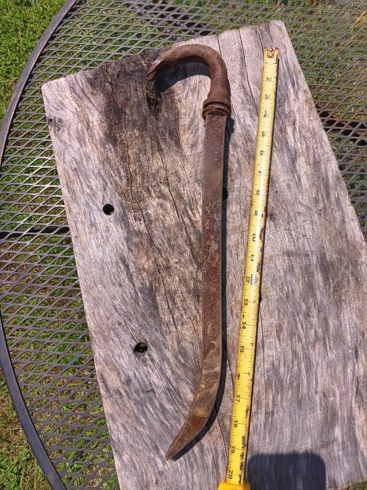 Antique Nail Puller Crow Bar Tool