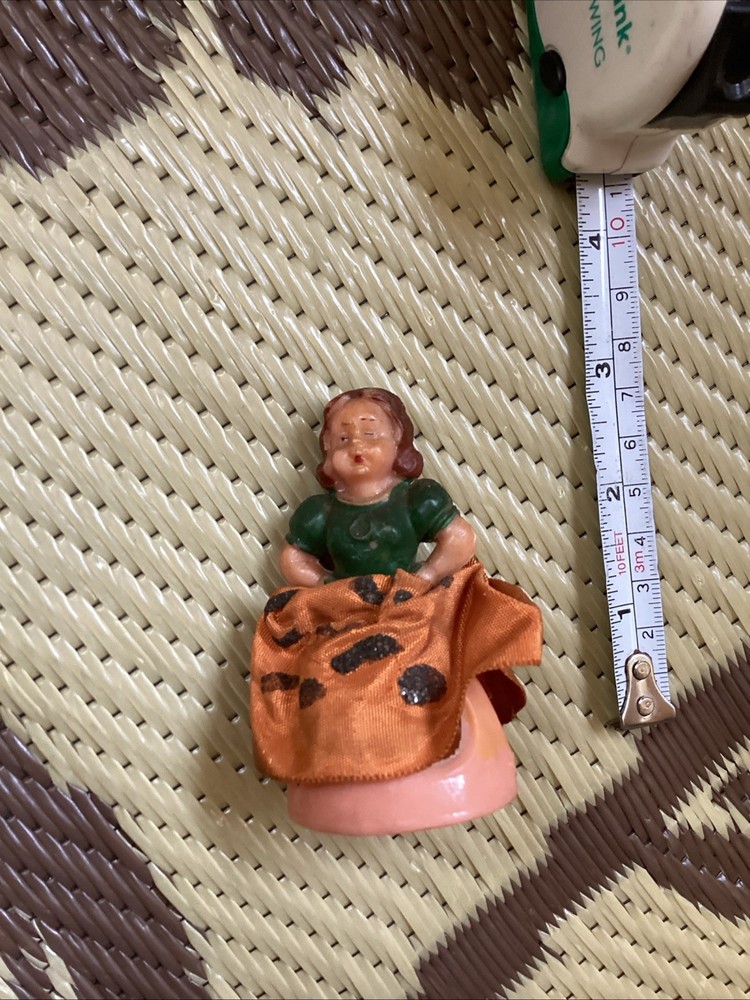 Vintage Antique Hard Plastic Lady Bust Spool String Pull Toy