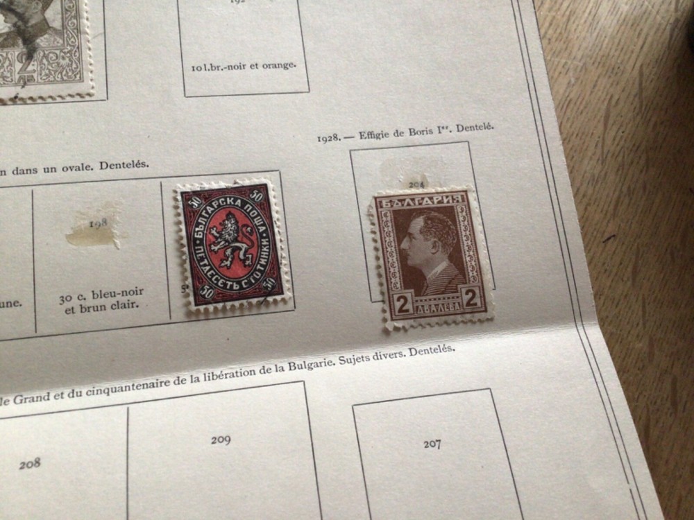 Bulgaria stamps on folded pages A11733